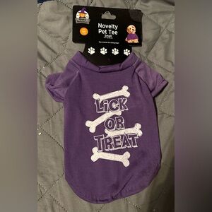 Novelty Pet T-Shirt “Lick or Treat” size small, Dog or cat Shirt